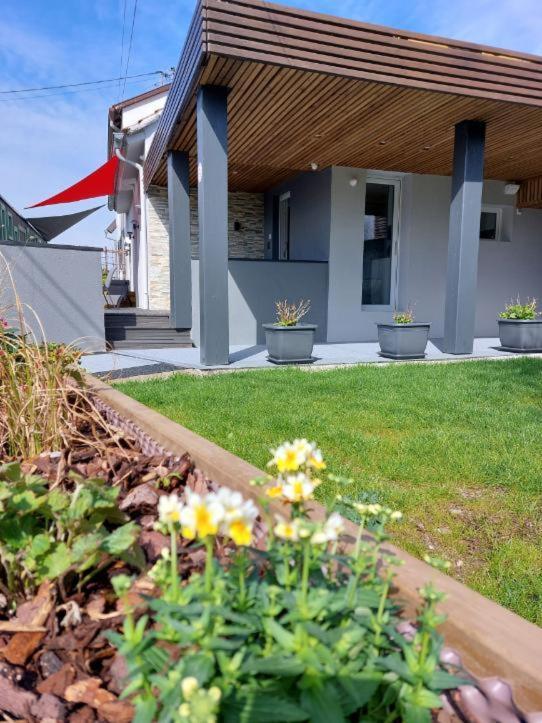 Gite Au Pommier Fleuri Et Son "Appart" Independant Drusenheim Eksteriør billede